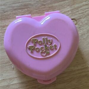 Country Cottage Polly Pocket 1989